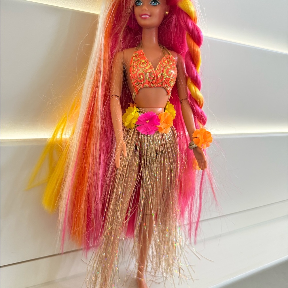 Vintage Hula Hair Barbie